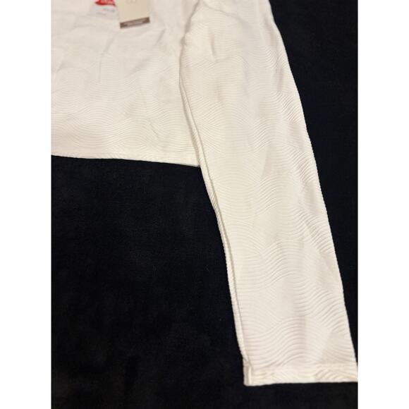 Cala Womens XL Cropped Rashguard Pure White Waves Long Sleeve Shirt New With Tag - Picture 2 of 4